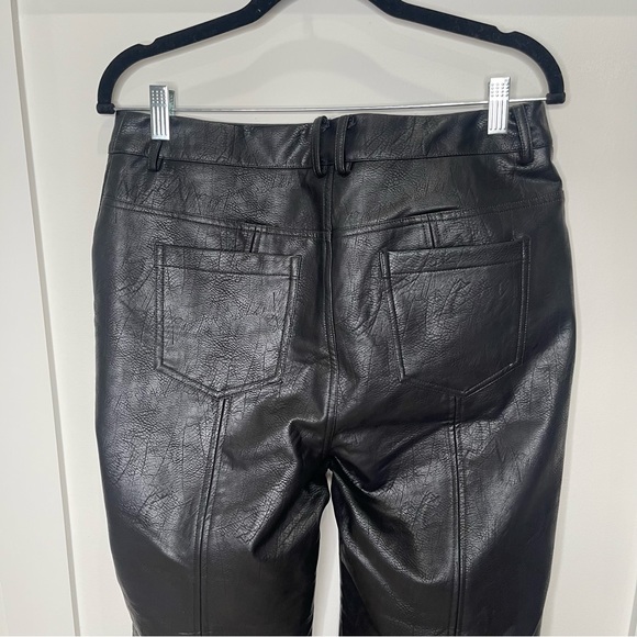 Princess Polly Caught a Vibe Ultra V PU Pants - Picture 11 of 11